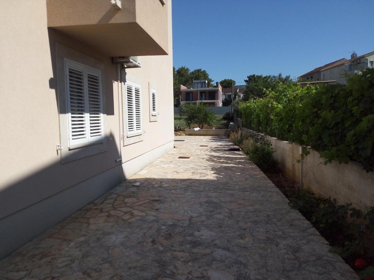 Apartment Zvonimir Mirce Exterior foto