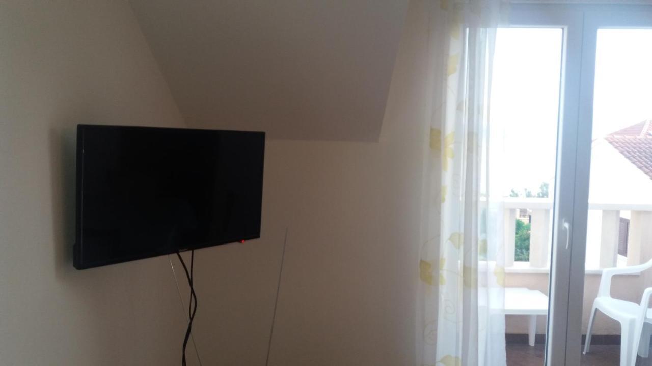Apartment Zvonimir Mirce Exterior foto